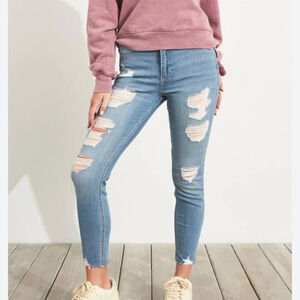 Hollister High-Rise Crop Super Skinny Distressed Jeans Size Junior's 13 NEW